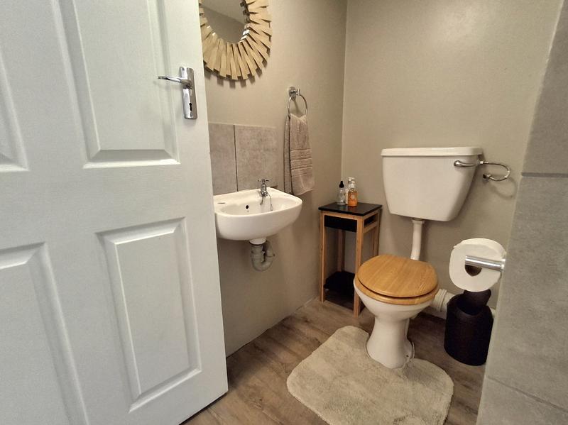 4 Bedroom Property for Sale in Britannia Bay Western Cape